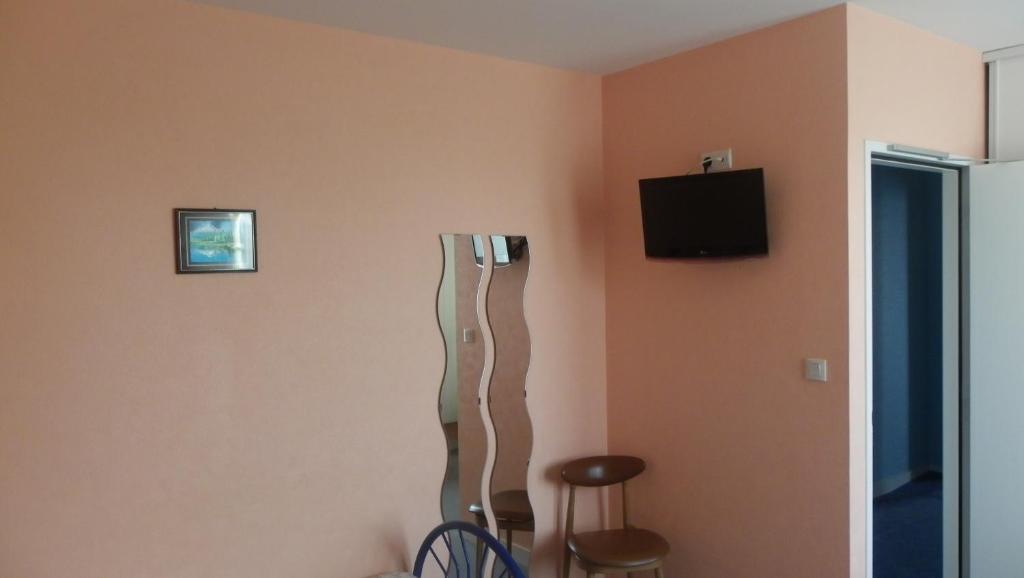 Hotel Restaurant Le Chalet Guemene-Penfao Quarto foto